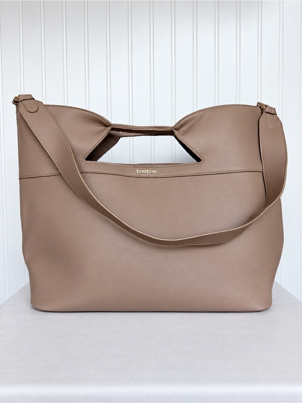 Bebe Ali Oversized Taupe Tote Bag Cutout Handle Shoulder Bag + Pouch